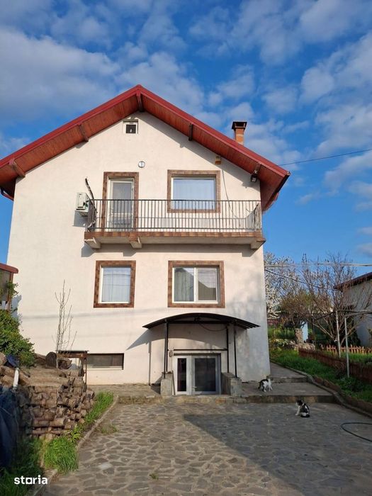 Vând casa in Serbestii Vechi  construită in anul 2016