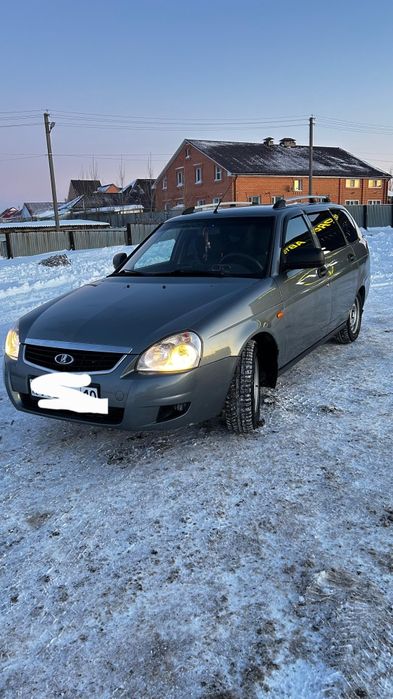 Продам приору универсал 2012 год