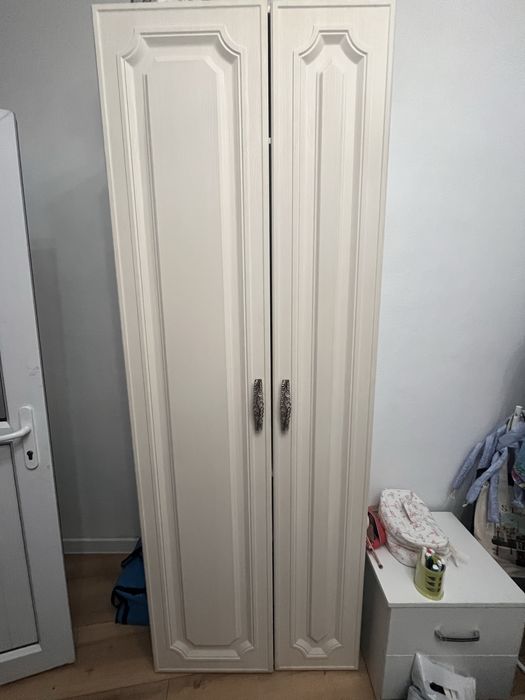 Шкаф белый 80х60х200