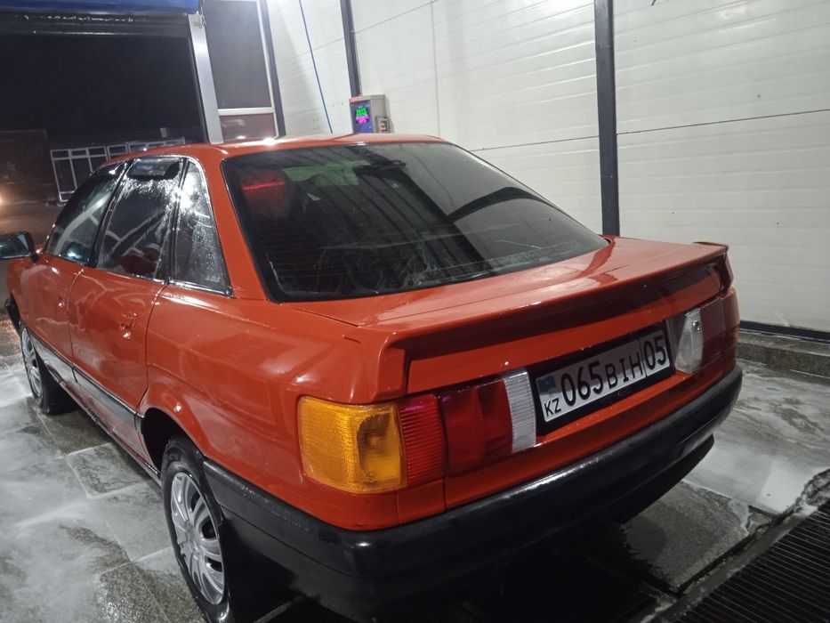 Ауди80 1989-году