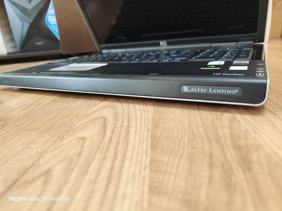 Лаптоп HP pavilion dv8000