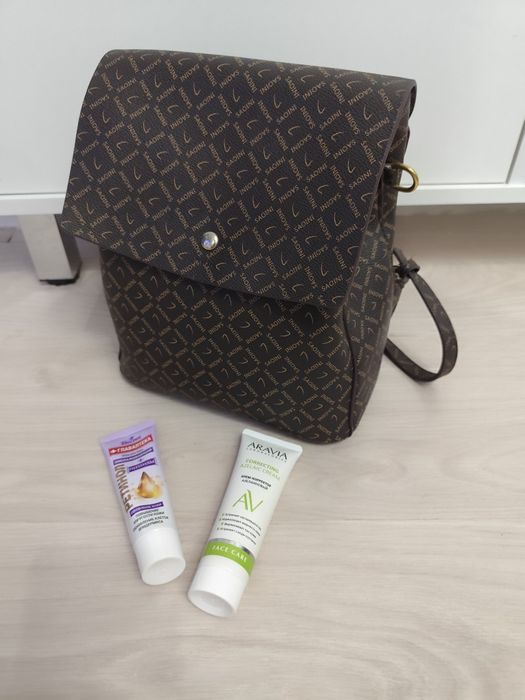 Продам все за 1500