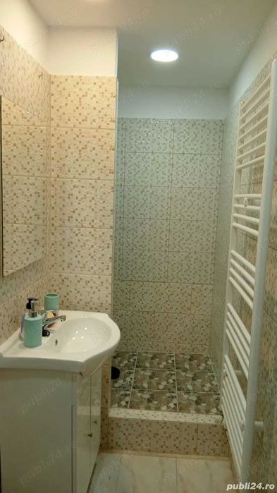 Inchiriez apartament cu 2 camere in M-uri