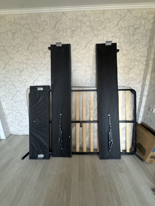 Диван с матрасом