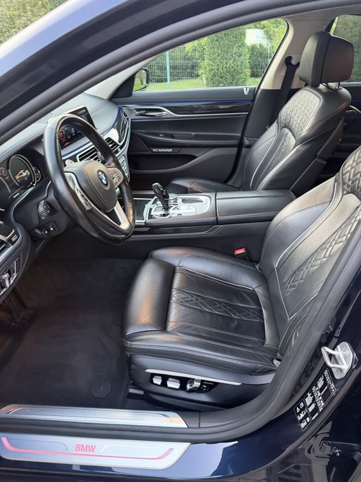 BMW 740D xDrive unic proprietar de 9 ani