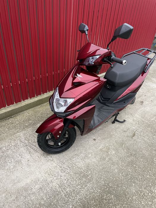 Se vinde scuter electric voltarom