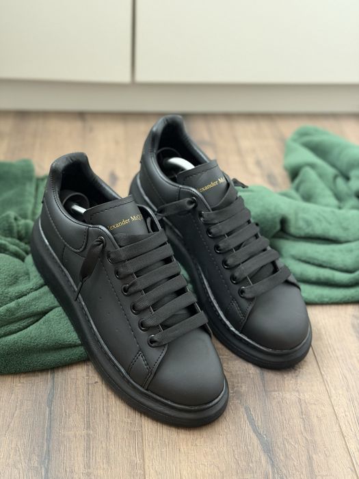 Adidasi ALEXANDER McQueen Negrii Baieti | Fete | Model unisex | Alexander Mcqueen ALB | ALexander McQueen Negru Alb | Alexander McQueen Negru