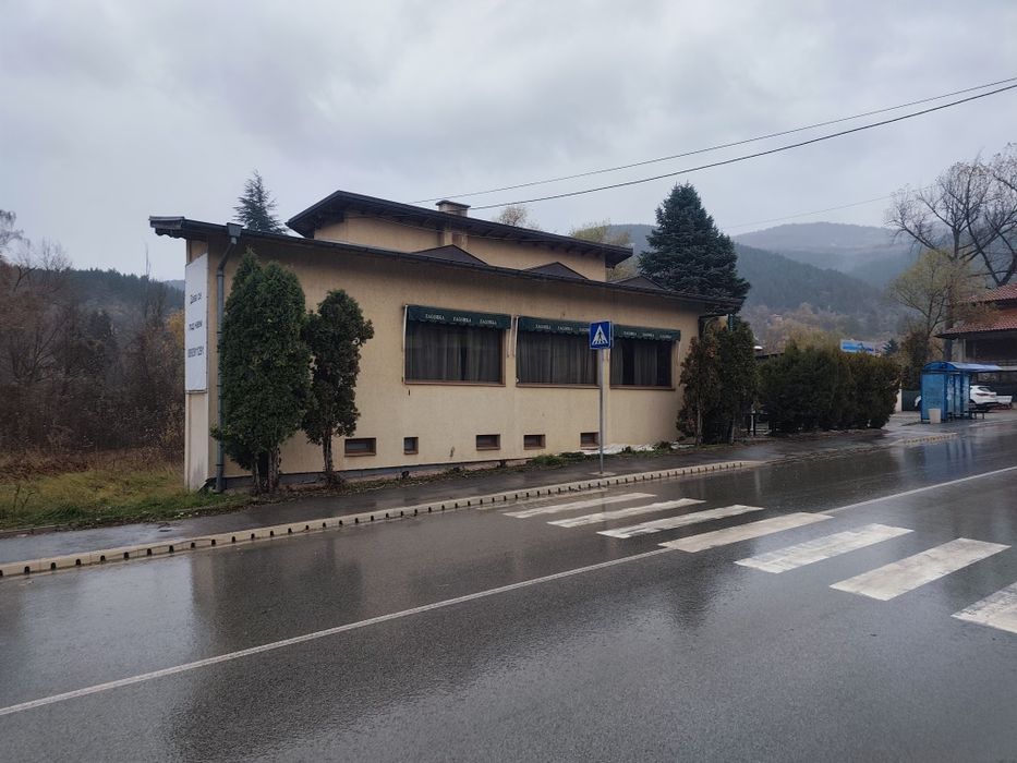 Дава се под наем Магазин в с. Рударци, Област Перник - 120 кв.м за 598.23 € - Снимка #2