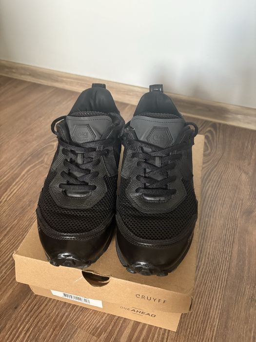 Обувки cryuff…..