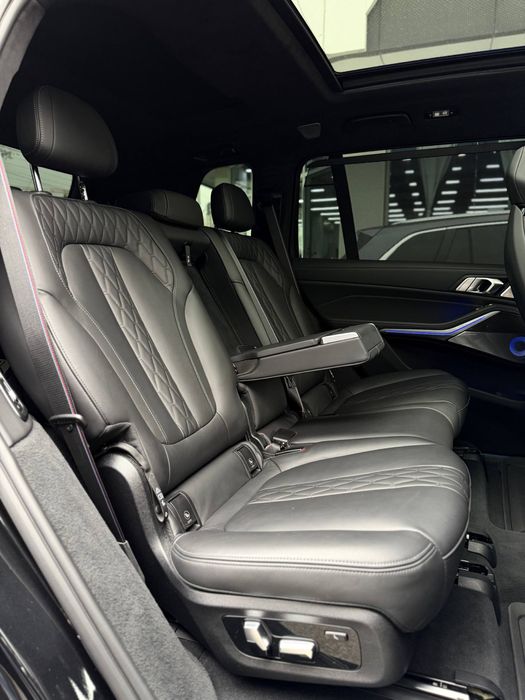 BMW X7 M60 2024