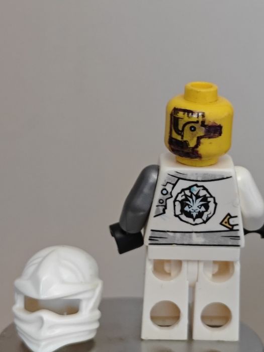 Lego Ninjago Zane battle damage