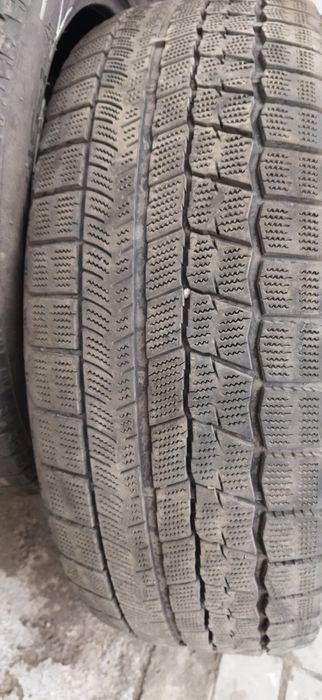 Резина зимняя 225/60/17