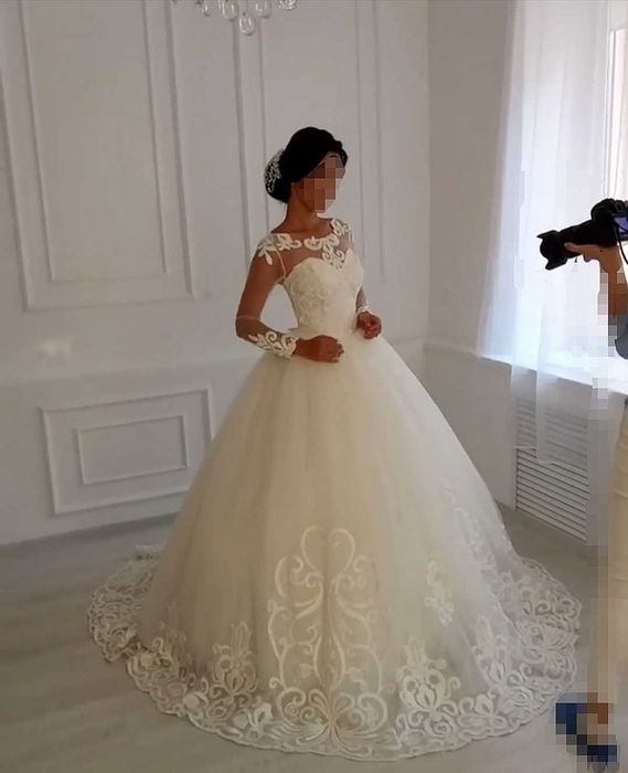 Свадебное платье