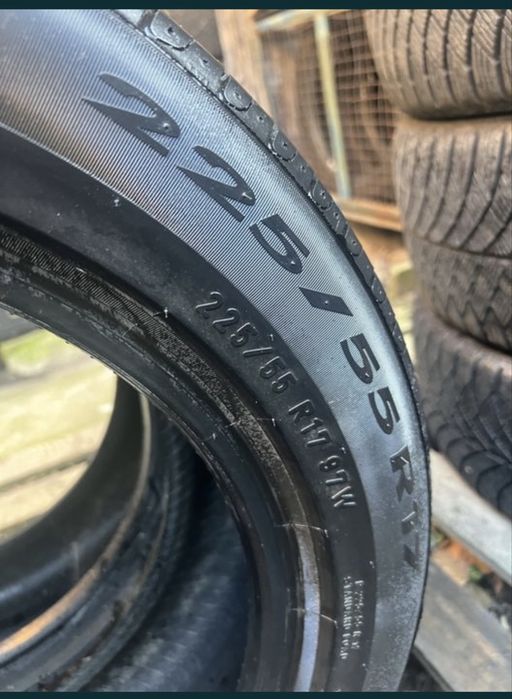 Caucucuri Pirelli Sottozero 3 225/55/R17 iarna