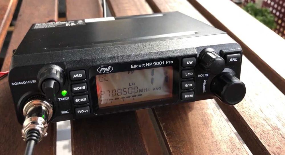 Statie radio CB PNI Escort HP 9001 PRO ASQ reglabil, AM-FM, 12V/24V, 4W, Scan, Dual Watch, ANL