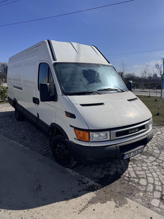 De vanzare iveco motor 2300 an de fabricatie 2003 masina este pe dublu