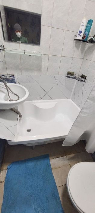 Mirzo Ulug'bek tumani. Qorasuv 6. Avayhon bozor oldida.