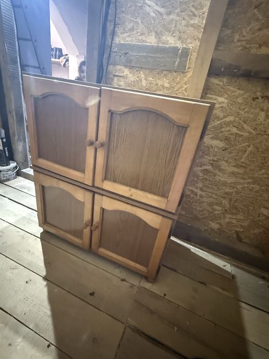 Vand mobila in stare buna