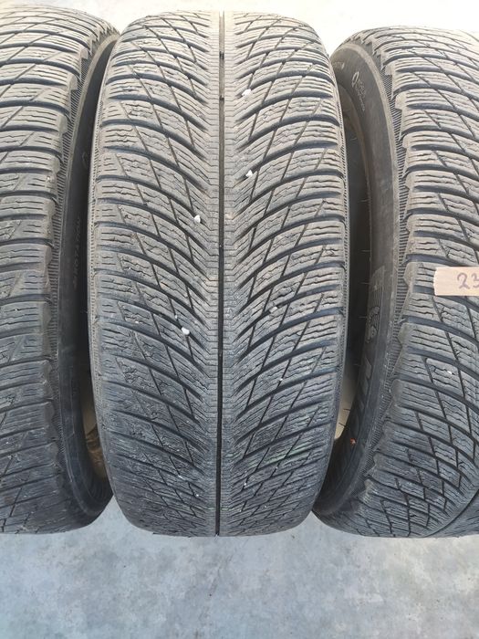 235/55/18 Michelin