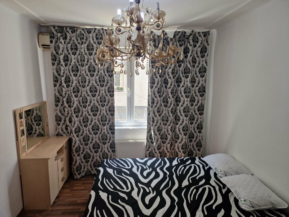 Inchiriez apartament obor