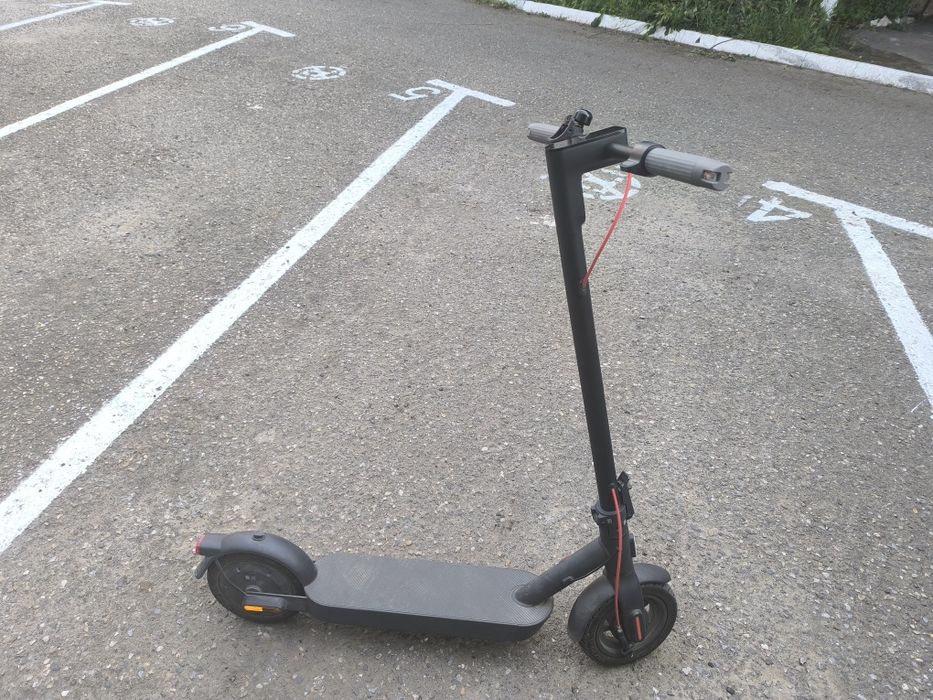 Vând trotineta electrica Xiaomi Mi 4 Pro Gen 2