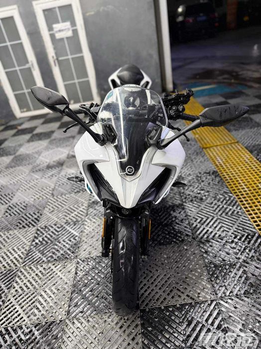 CFMoto 250SR 2021 • 10800 км • Яхши ҳолат
