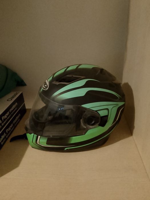 Helmets  Мотошлем оригинал продам