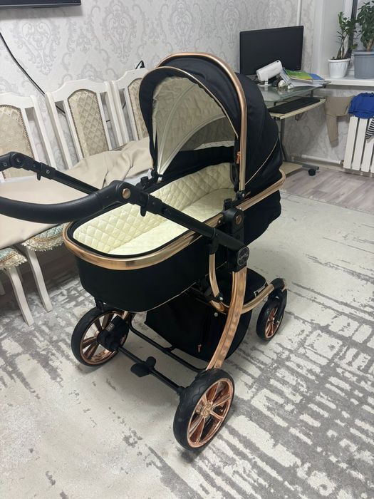 Продается коляска почти новая