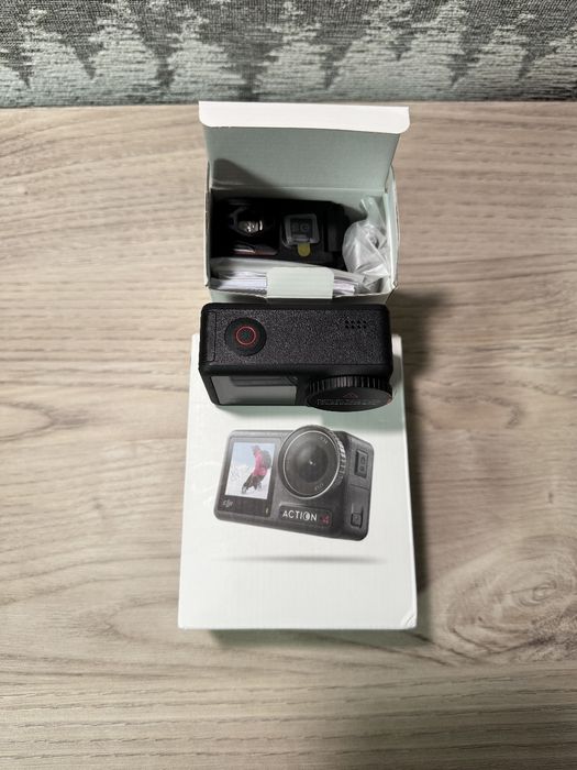 DJI Osmo action 4 standard combo