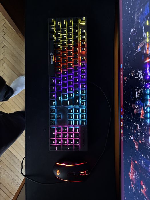 Vand set up de gaming ca nou!