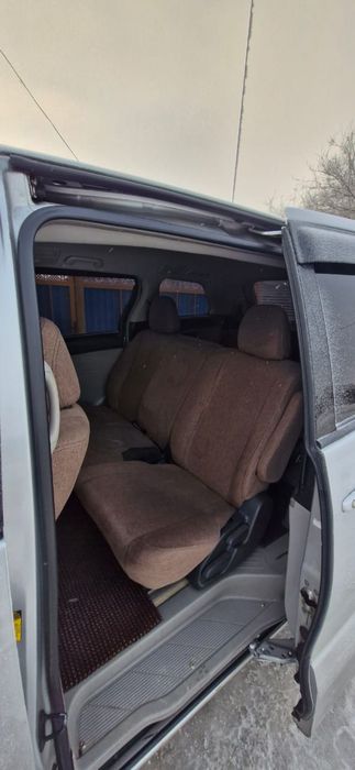 Toyota estima 2008