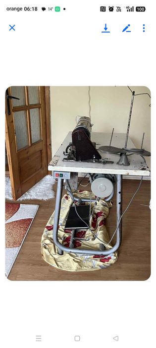 Mașină de cusut industrială