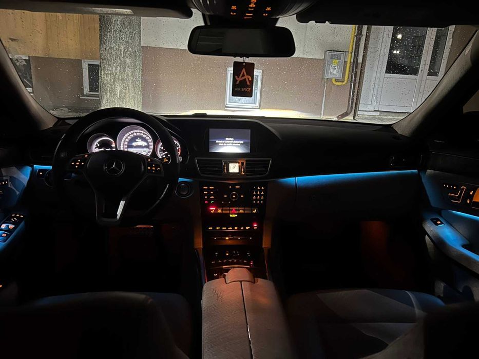 Mercedes-Benz E350 Facelift (W212) – 2016 г. | Бензин | 306 к.с.
