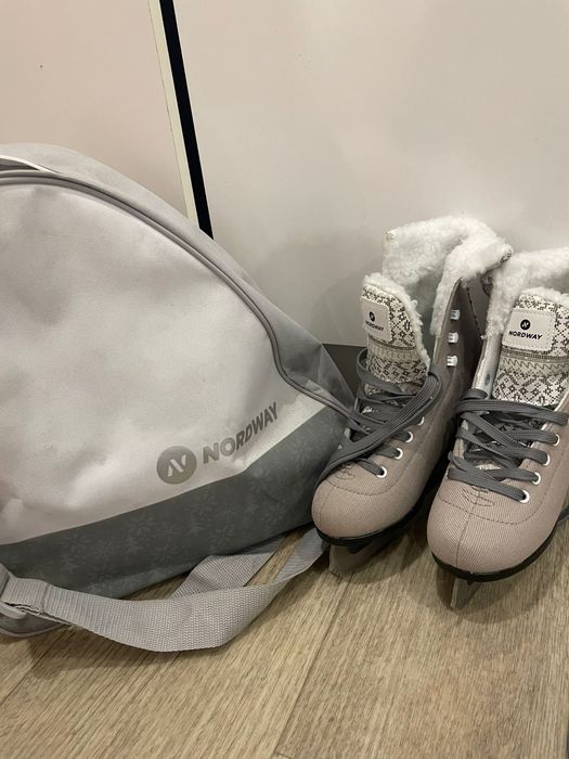 Детские коньки продам