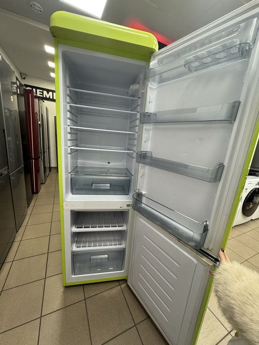 Ретро хладилник Shaub Lorenz