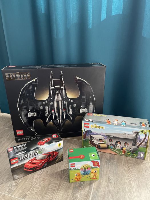 Lego Batwing 76161 The Flintstones 21316 Ferrari F8 tributo