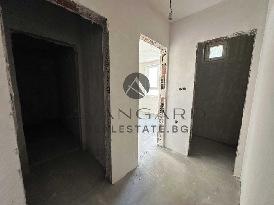 Продава се Двустаен апартамент в Пловдив, Тракия - 79 кв.м за 1570 €/кв.м - Снимка #5