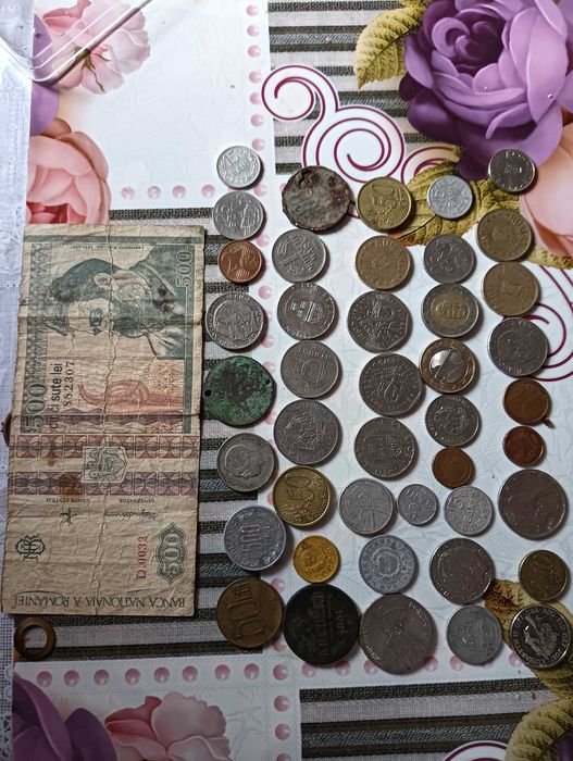 Monede vechi și bagnote
