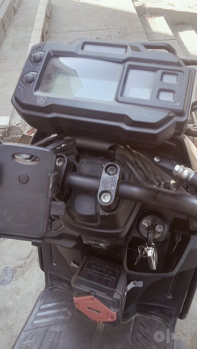 Tank sukuter sotiladi
