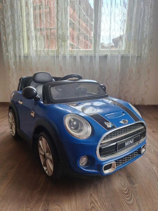 Детска Електрическа кола