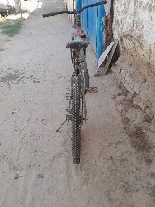 Велосипед Сотилади