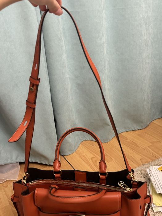 Сумка Michael Kors Hamilton Legacy с ремнем.