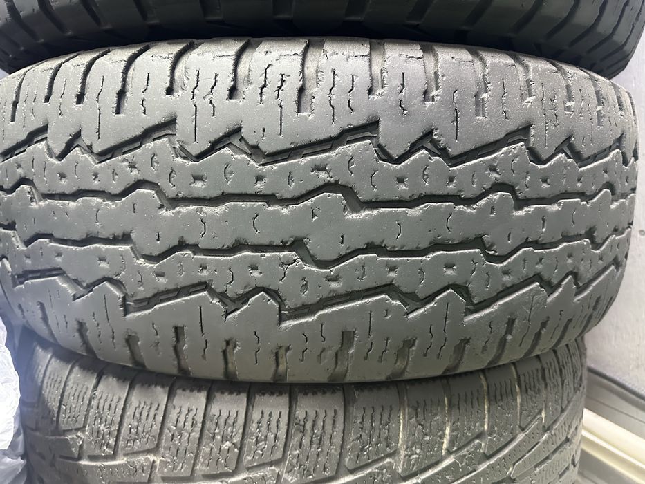 Шины 265/70R17 (7шт)