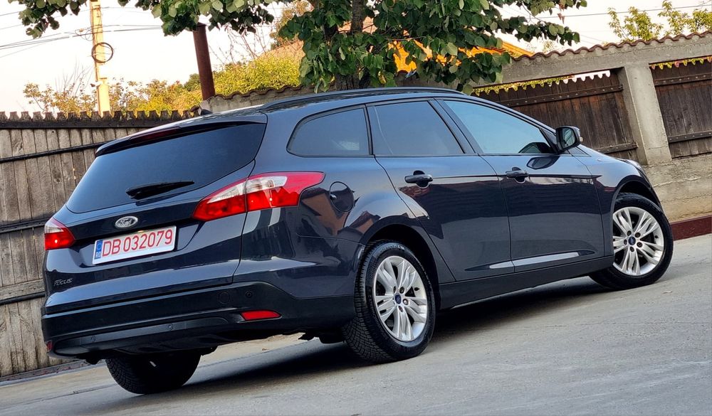 FORD Focus 2012 — imagine 4