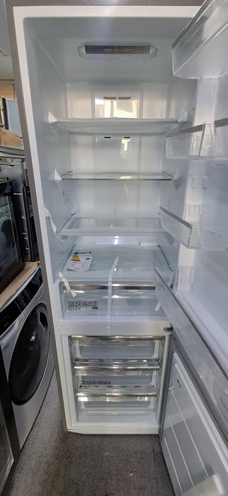 Frigider Midea 310l A++ inverter import Germania Garantie VN58