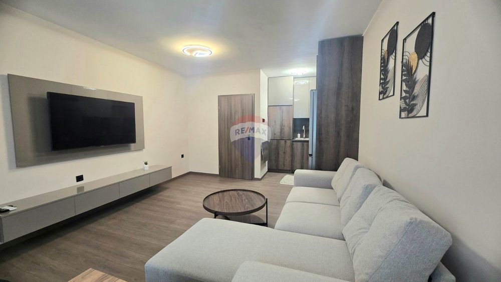 Тристаен апартамент в кв.Бриз, гр.Варна Й.Л 4506