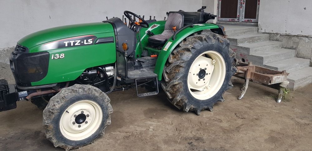 Mini traktor LS i38 sotiladi