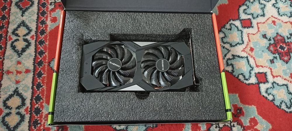 Продам Видеокарту GTX 1660 SUPER 6GB