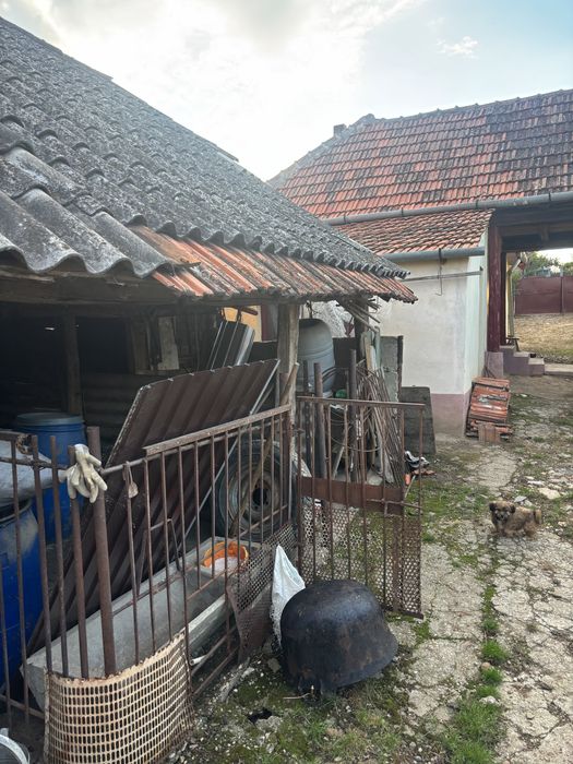 Vand casa locuibila sat araneag