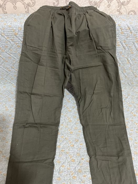 Отдам кофту и брюки на мальчика лет 12